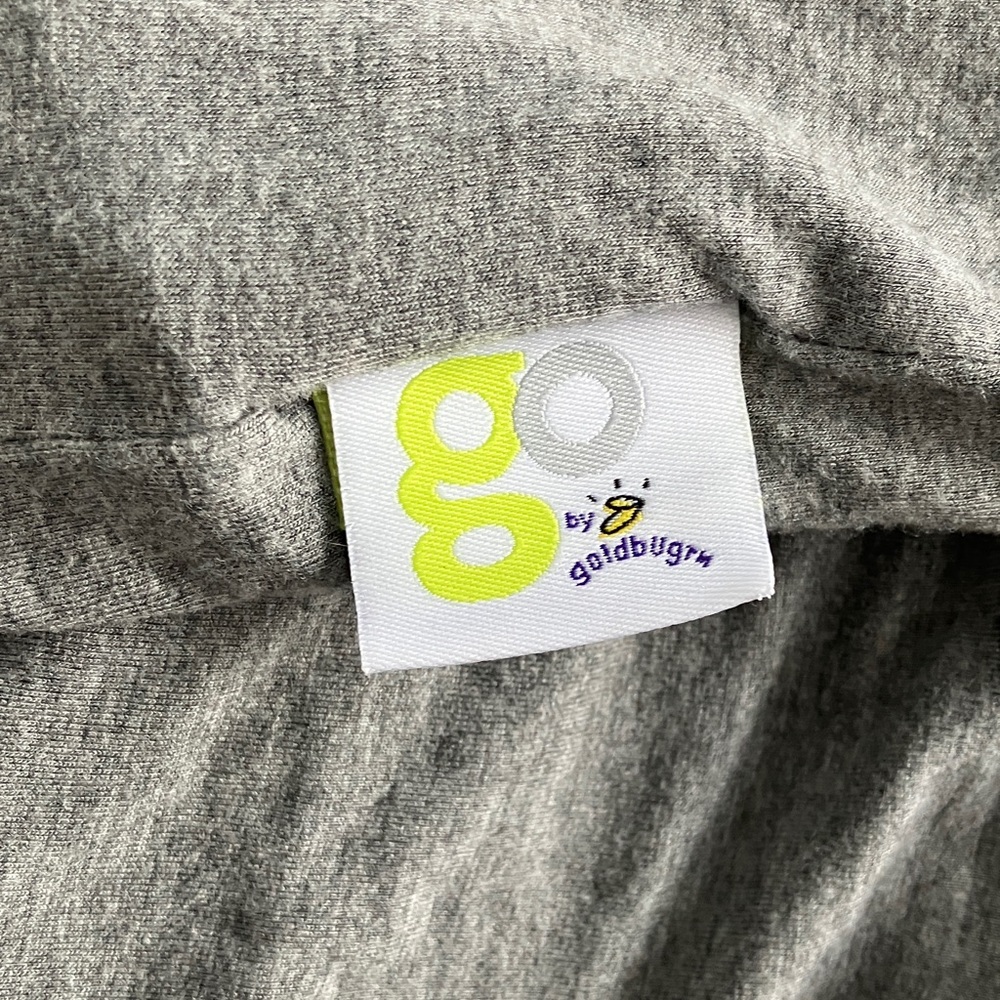 Goldbug Gray car seat & nursing cover.
